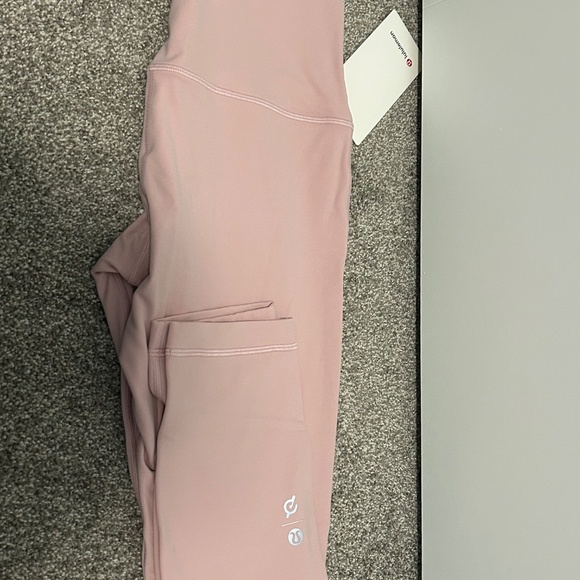 lululemon Align™ / Peloton High-Rise Crop 23" BNWT - Picture 2 of 8